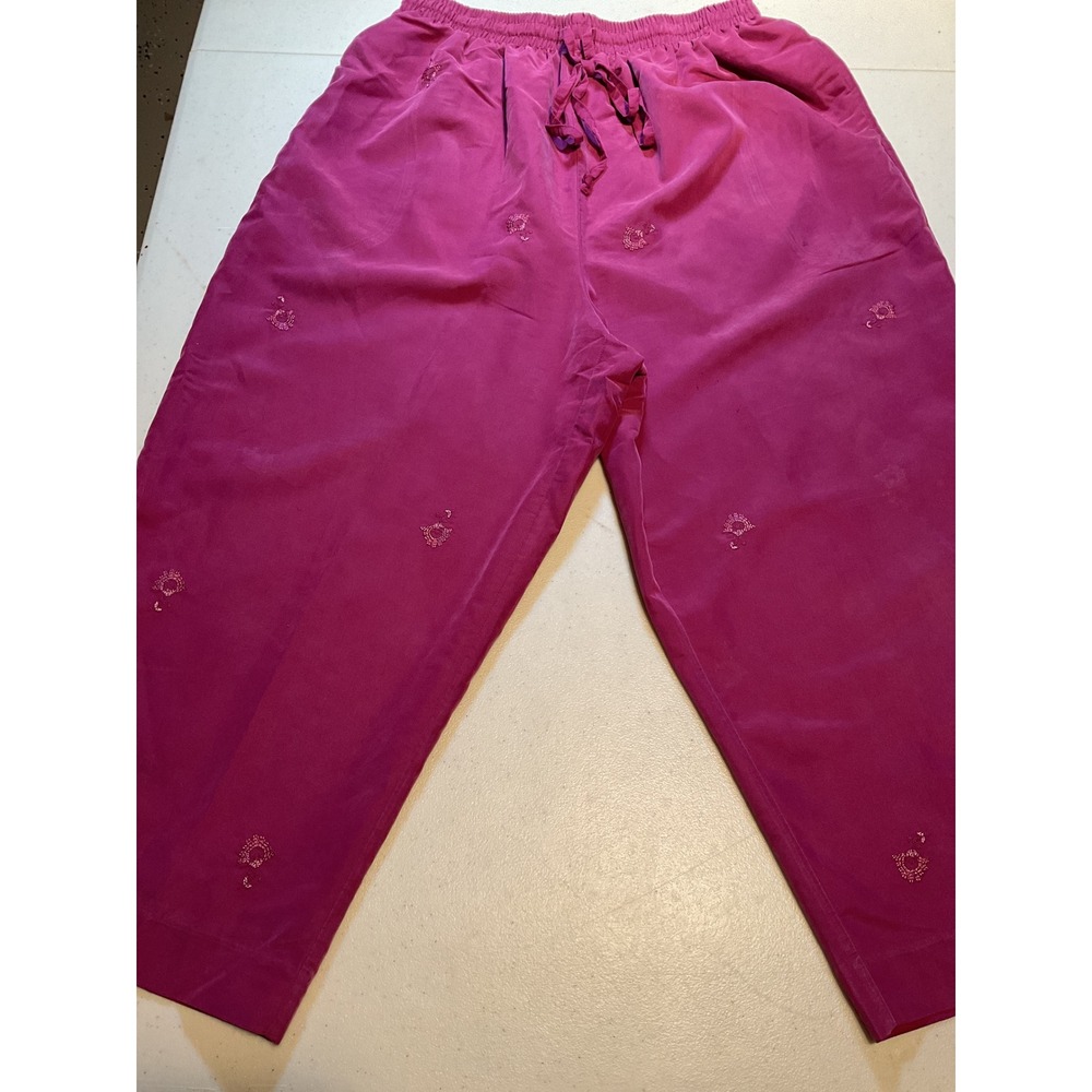 Alfred Dunner Petite 16P Magenta Embroidered Pull On Crop Pants Elastic Waist
